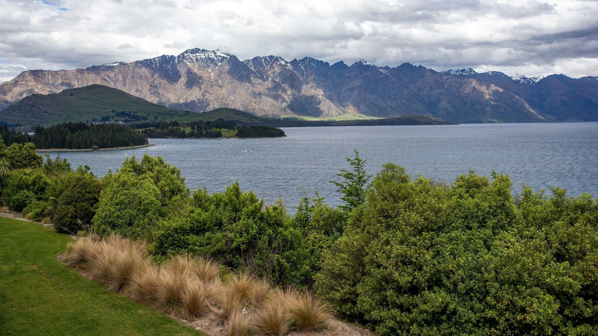 Heritage Queenstown Hotel Exterior photo