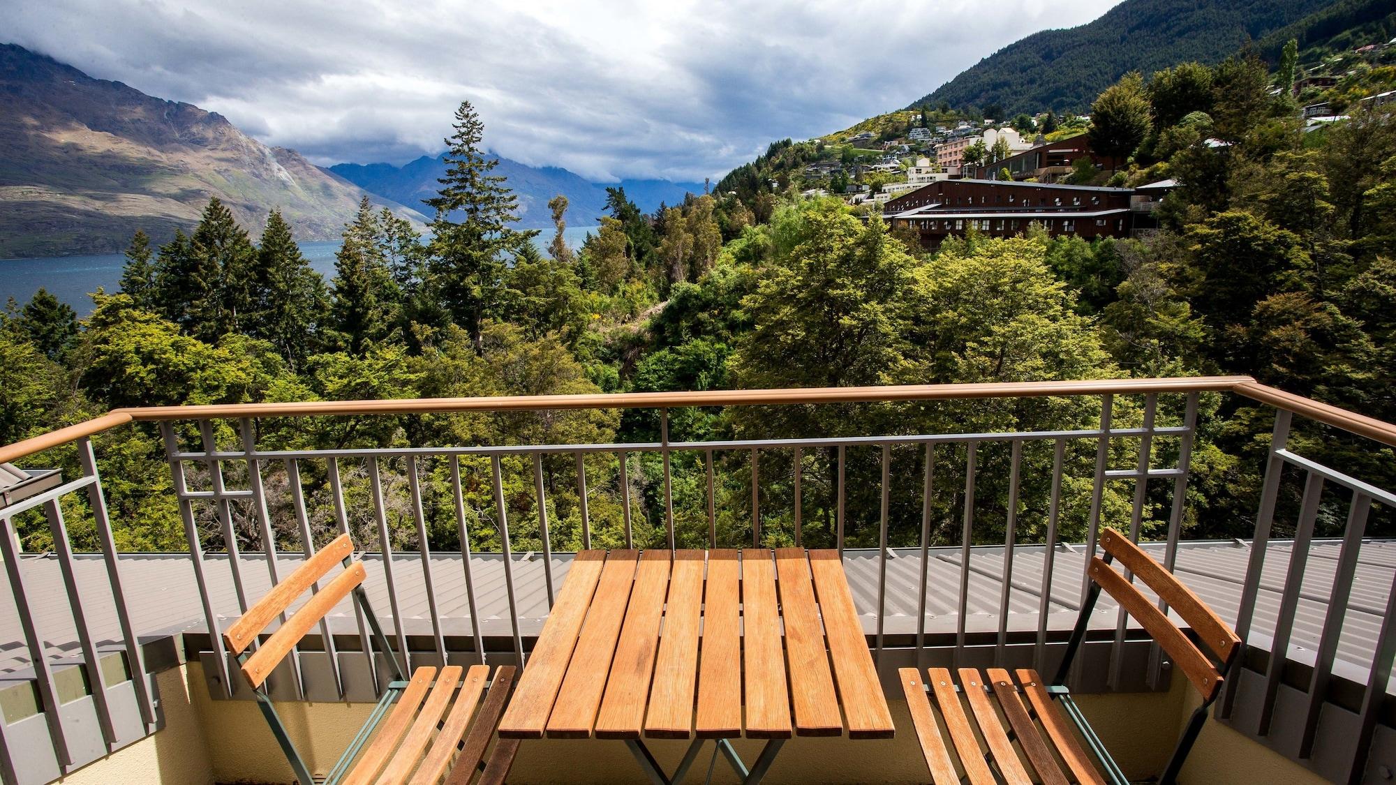 Heritage Queenstown Hotel Exterior photo