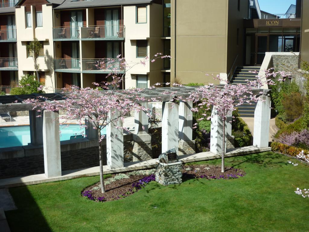 Heritage Queenstown Hotel Exterior photo