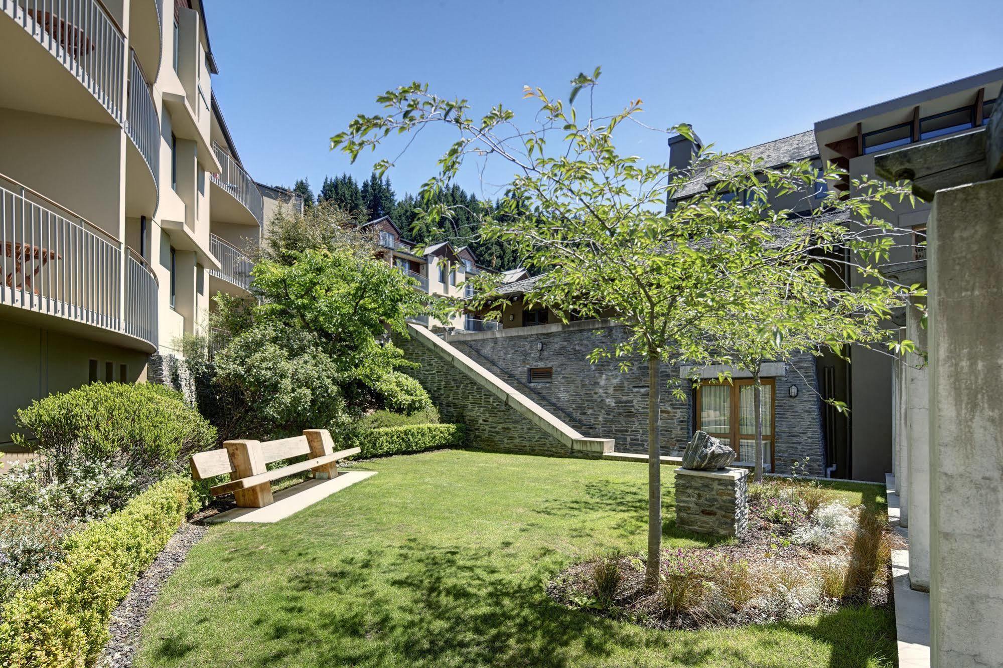 Heritage Queenstown Hotel Exterior photo